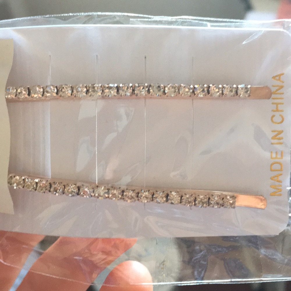 NWT rhinestone hair pins